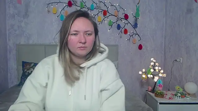 Snapshot of SallyVerda chatting on 04/11/26, 07:56 SallyVerda online show from 04/11/26, 07:56