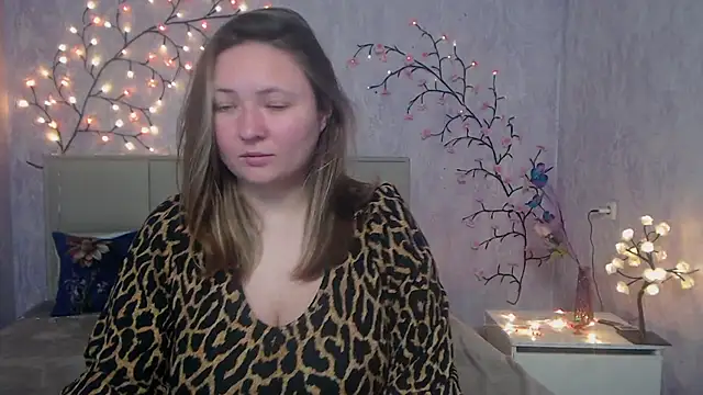 Snapshot of SallyVerda chatting on 04/17/26, 05:54 SallyVerda online show from 04/17/26, 05:54