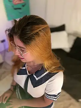 Amber Martins  online show from 10/07/25, 12:19