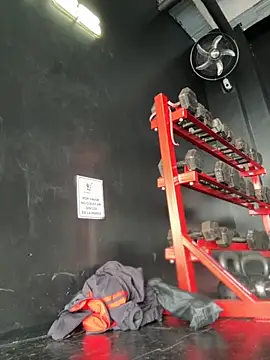 Amber Martins  online show from 11/03/25, 05:14