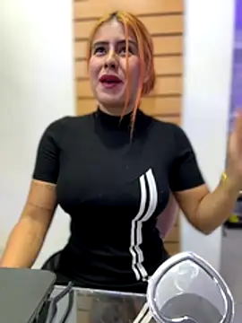 Amber Martins  online show from 11/20/25, 10:53