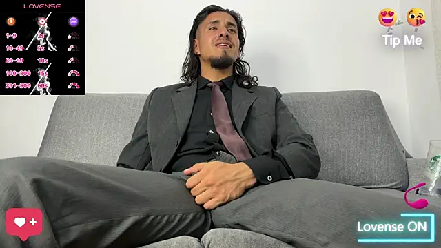 Tom blunt96 online show from 10/21/25, 02:56