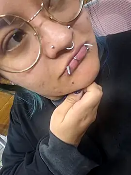 lucky-leah online show from 06/07/26, 03:32