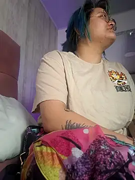 lucky-leah online show from 06/24/26, 02:54