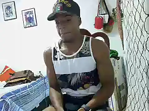 Snapshot of andrews2399 chatting on 01/07/25, 07:17 andrews2399 online show from 01/07/25, 07:17