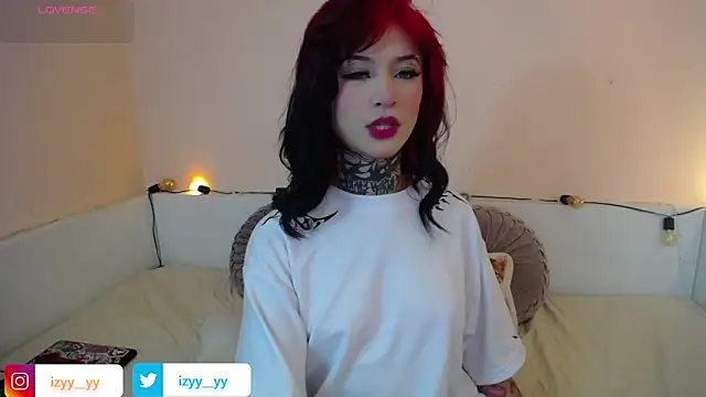 Snapshot of Isabella__dark chatting on 12/14/24, 08:51 Isabella dark online show from 12/14/24, 08:51
