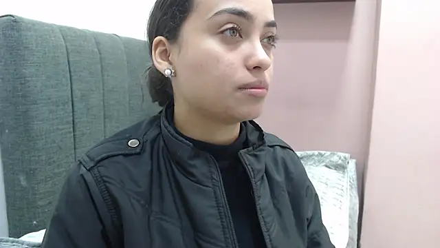 kate stam online show from 09/18/25, 01:24