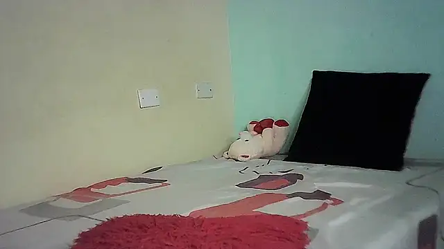 JuliaMack online show from 12/20/24, 05:57