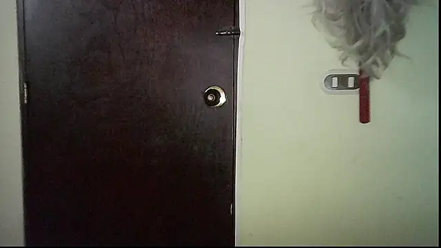 JuliaMack online show from 10/17/25, 07:05