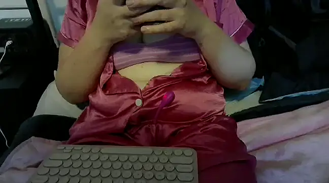 Snapshot of XxxAprilxxX chatting on 02/06/25, 10:59 XxxAprilxxX online show from 02/06/25, 10:59