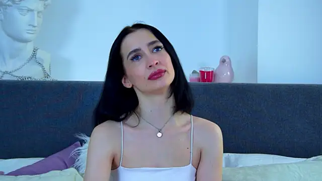 MarieKarma online show from 02/01/25, 12:40