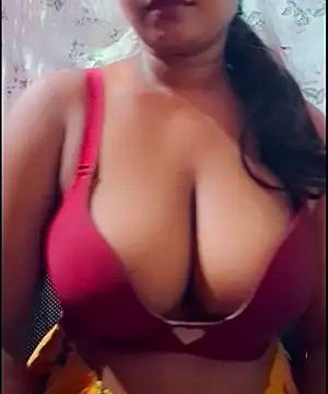 SLteena online show from 05/18/26, 03:13