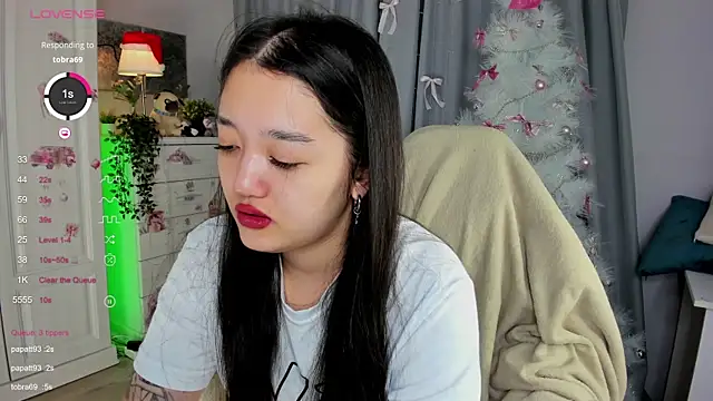 Snapshot of FreyaRaya chatting on 12/19/25, 03:13 FreyaRaya online show from 12/19/25, 03:13