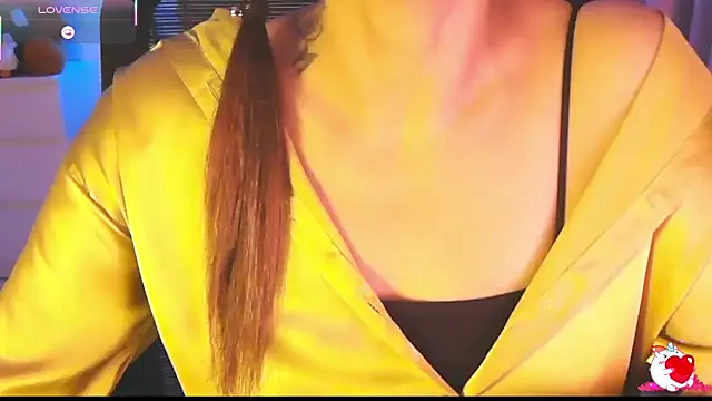  Blue Ruubyy  online show from 07/04/26, 06:47