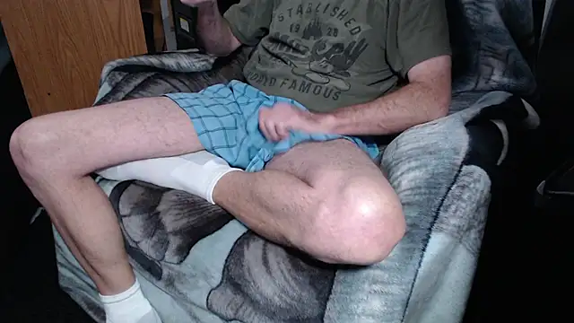 froy4986 online show from 12/18/24, 01:02