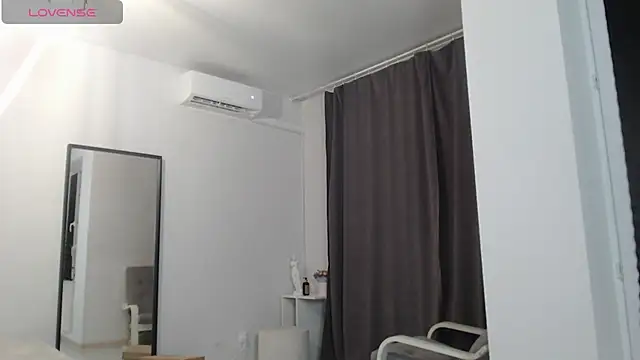 LanaDreamX online show from 07/29/26, 01:59