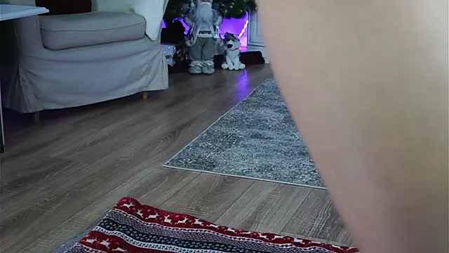 Snapshot of ivyleague_ chatting on 12/05/25, 05:27 ivyleague online show from 12/05/25, 05:27