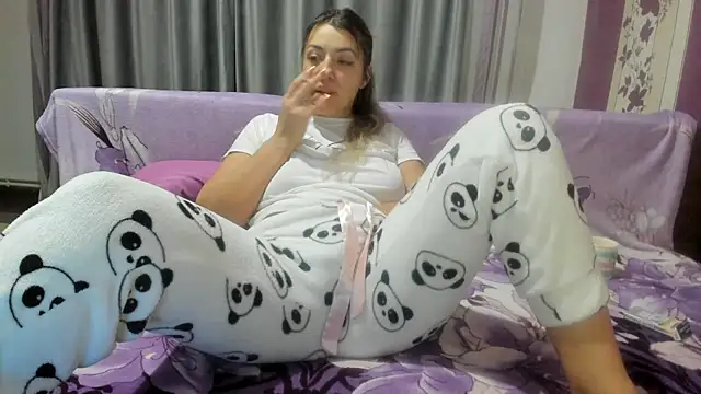 Dyana Kaylinn online show from 12/06/24, 01:29
