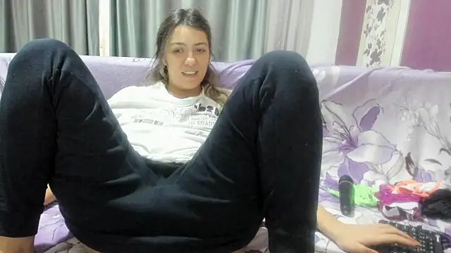 Dyana Kaylinn online show from 12/12/24, 08:25
