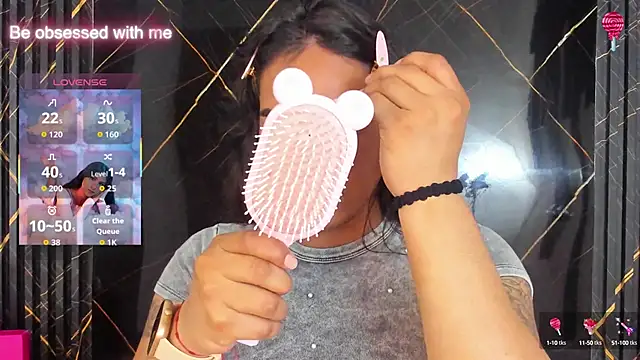 Snapshot of Kagome01 chatting on 10/14/25, 12:50 Kagome01 online show from 10/14/25, 12:50