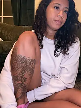 VanessaBling online show from 07/17/26, 02:51