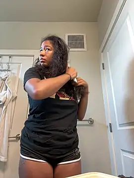 VanessaBling online show from 07/27/26, 02:46