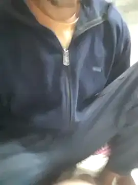 Snapshot of Burhade-- chatting on 12/28/24, 09:30 Burhade-- online show from 12/28/24, 09:30