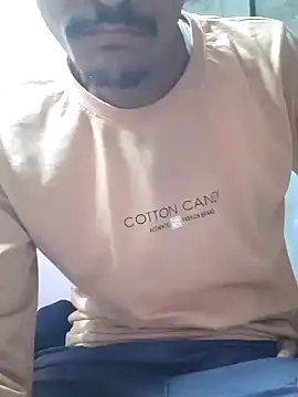 Snapshot of Burhade-- chatting on 01/01/25, 05:44 Burhade-- online show from 01/01/25, 05:44