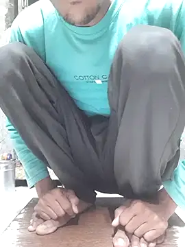 Snapshot of Burhade-- chatting on 10/31/25, 09:16 Burhade-- online show from 10/31/25, 09:16