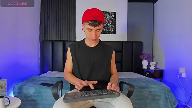 Snapshot of Jotastevensxx chatting on 02/05/25, 11:44 Jotastevensxx online show from 02/05/25, 11:44