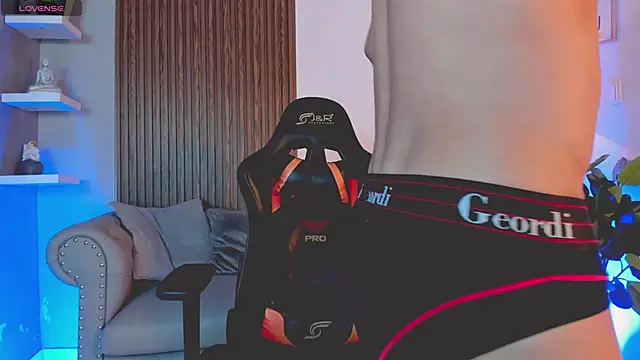 Snapshot of Jotastevensxx chatting on 10/24/25, 08:05 Jotastevensxx online show from 10/24/25, 08:05