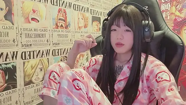 SNAKEgirlQAQ online show from 06/05/26, 05:29