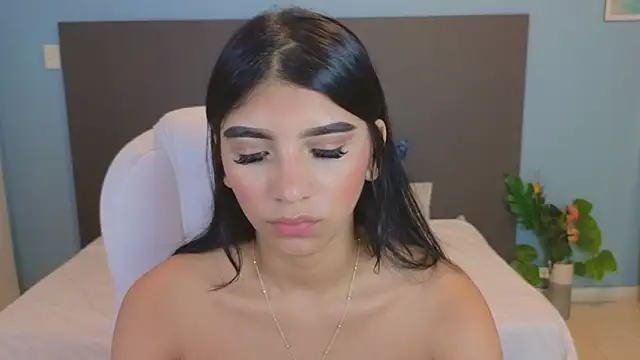 Snapshot of maiaa_ruiz chatting on 02/12/25, 01:37 maiaa ruiz online show from 02/12/25, 01:37
