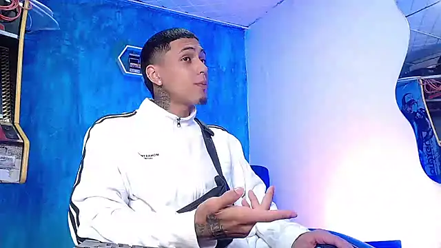 Liam lee online show from 12/23/24, 12:30