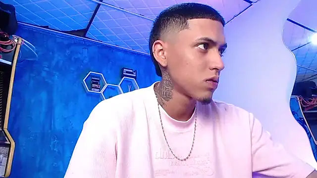 Liam lee online show from 02/08/25, 04:47