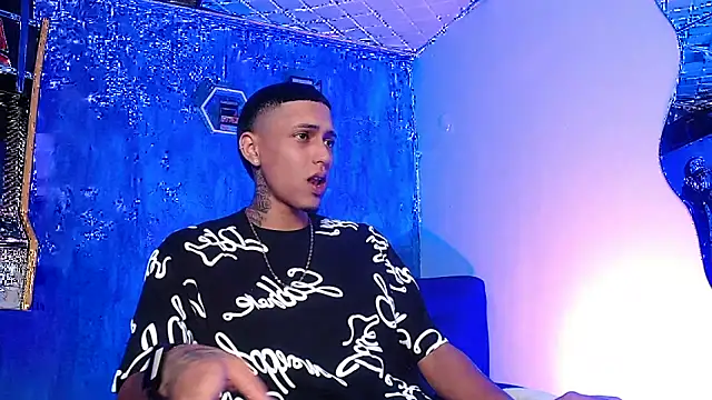 Liam lee online show from 02/20/25, 01:08