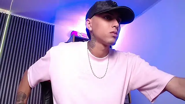 Liam lee online show from 03/08/25, 04:39