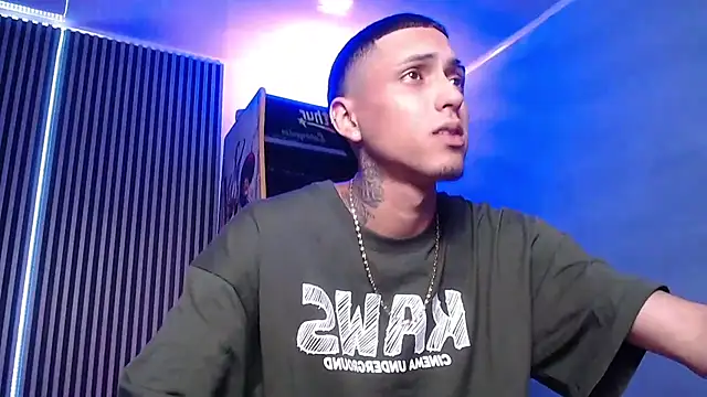 Liam lee online show from 03/20/25, 04:42