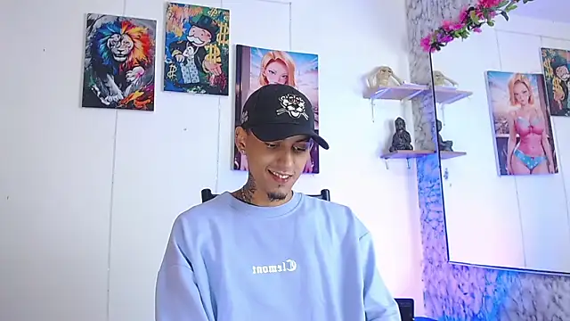 Liam lee online show from 10/03/25, 01:52