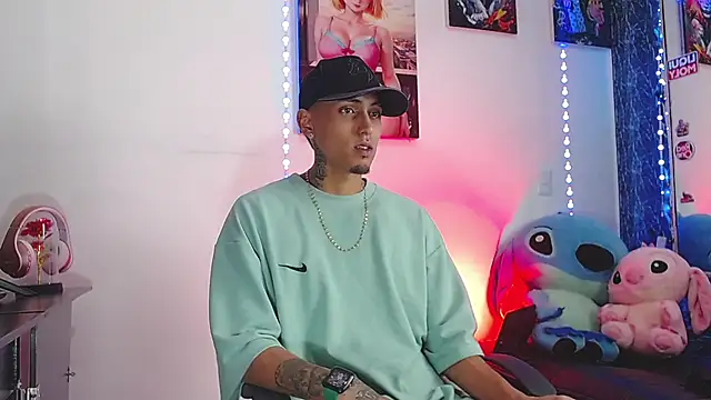 Liam lee online show from 10/27/25, 09:19