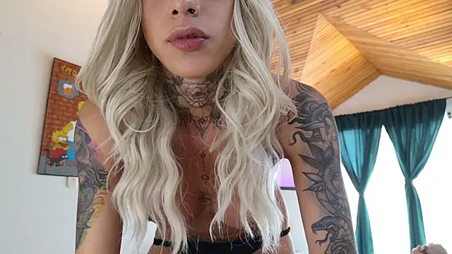 Juana 777 online show from 09/28/25, 03:50