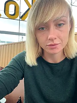 Snapshot of haileyhope_ chatting on 09/13/25, 04:07 haileyhope online show from 09/13/25, 04:07