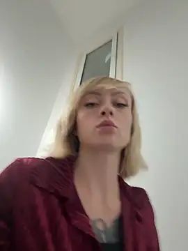 Snapshot of haileyhope_ chatting on 11/25/25, 07:36 haileyhope online show from 11/25/25, 07:36