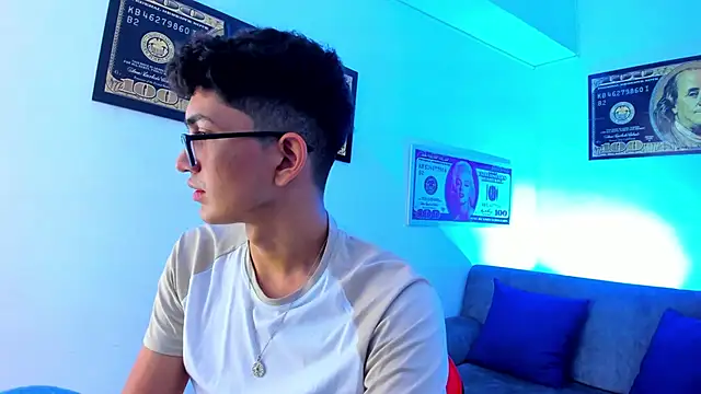 TylerWhite  online show from 01/04/25, 02:56