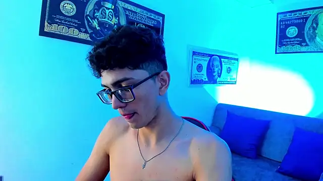 TylerWhite  online show from 01/05/25, 06:24