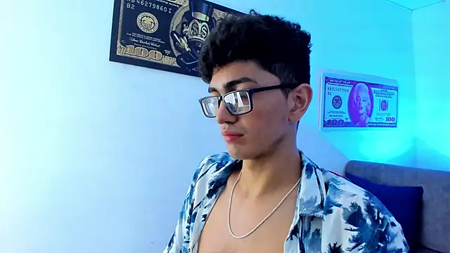 TylerWhite  online show from 01/11/25, 06:24