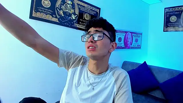 TylerWhite  online show from 01/21/25, 02:54