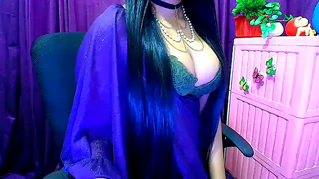Snapshot of Kashish_11 chatting on 02/15/25, 07:39 Kashish 11 online show from 02/15/25, 07:39