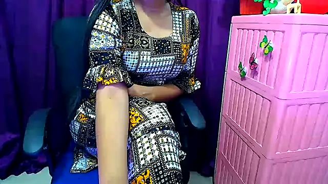 Snapshot of Kashish_11 chatting on 03/05/25, 09:59 Kashish 11 online show from 03/05/25, 09:59
