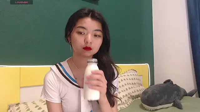 Shy Kira online show from 06/12/26, 08:46